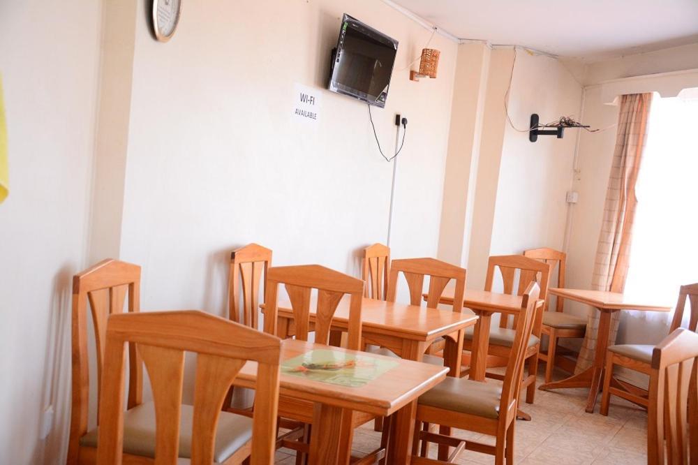 New Green Pastures Guest House เอลโดเร็ท ภายนอก รูปภาพ